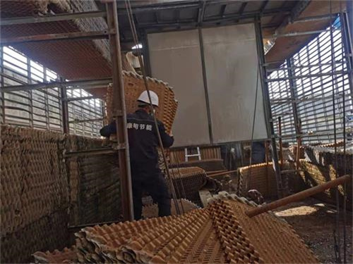 涼水塔刷色標準方案(涼水塔美化刷油漆施工單位要求)